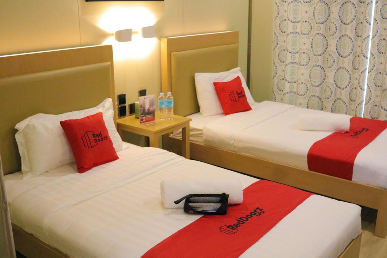 Reddoorz Plus @ As Fortuna Cebu Eksteriør billede